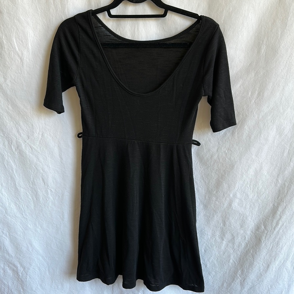 Casa Lee black rayon scoop neck dress, size L